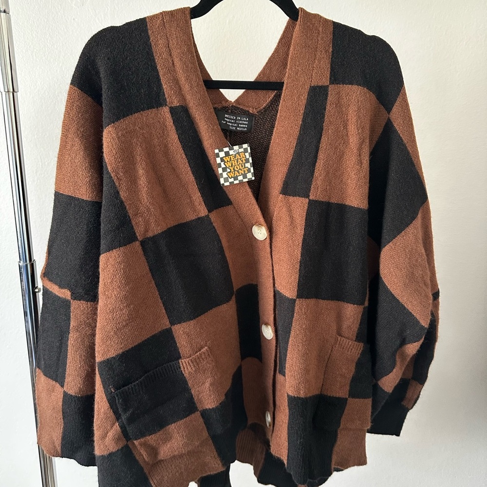 BNWT dressed in la la sweater